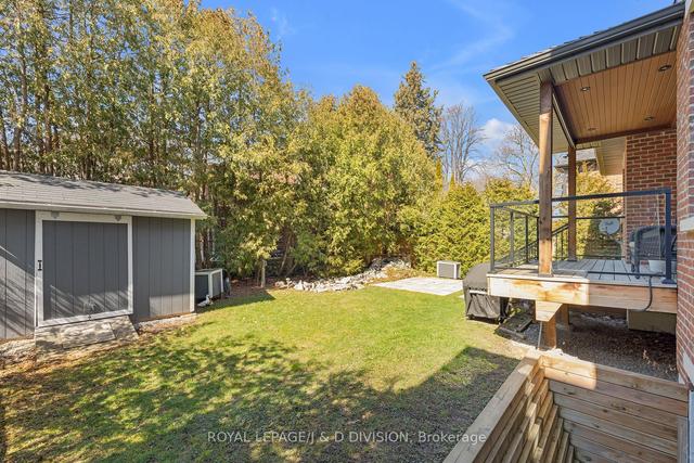 140 Mona Dr, House detached with 4 bedrooms, 5 bathrooms and 4 parking in Toronto ON | Image 18