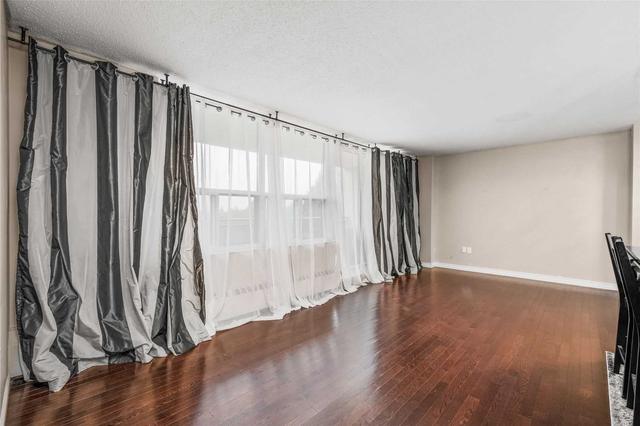 301 - 180 Dudley Ave, Condo with 3 bedrooms, 2 bathrooms and 1 parking in Markham ON | Image 7