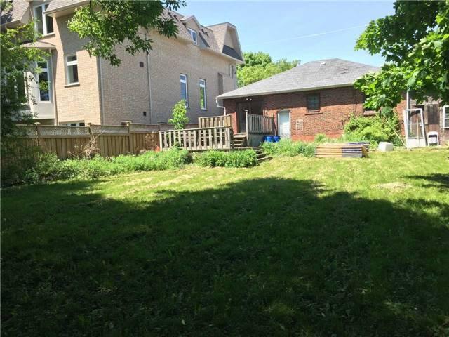 495 Hounslow Ave, House detached with 2 bedrooms, 2 bathrooms and 2 parking in Toronto ON | Image 3