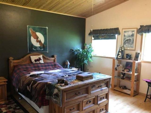 53001b Range Road 194, House detached with 3 bedrooms, 2 bathrooms and 6 parking in Yellowhead County AB | Image 10
