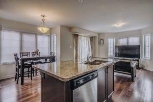 1 Leblanc Cres, House attached with 4 bedrooms, 3 bathrooms and 4 parking in Brampton ON | Image 9