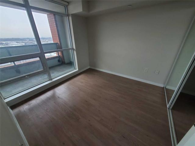 1001 - 830 Lawrence Ave W, Condo with 1 bedrooms, 1 bathrooms and 1 parking in Toronto ON | Image 4