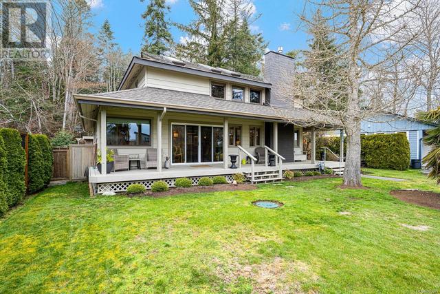 224 Spindrift Rd, House detached with 2 bedrooms, 3 bathrooms and 6 parking in Comox Valley A BC | Image 75
