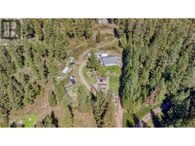 4372 Macdonald Road, House detached with 3 bedrooms, 2 bathrooms and null parking in Spallumcheen BC | Image 11