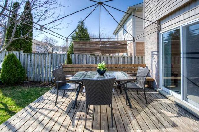 61 Buckthorn Cres, House detached with 3 bedrooms, 2 bathrooms and 5 parking in Guelph ON | Image 10