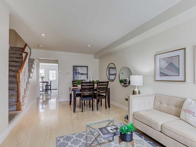 8941 Yonge St, House attached with 3 bedrooms, 3 bathrooms and 2 parking in Richmond Hill ON | Image 26
