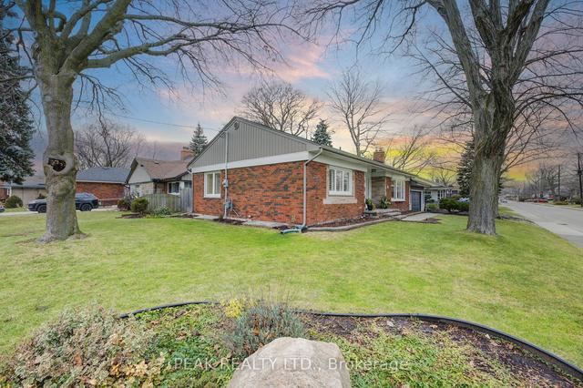 50 Edgewood Ave, House detached with 3 bedrooms, 2 bathrooms and 4 parking in Hamilton ON | Image 34