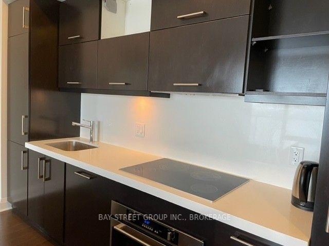 4609 - 1080 Bay St, Condo with 2 bedrooms, 2 bathrooms and 1 parking in Toronto ON | Image 15