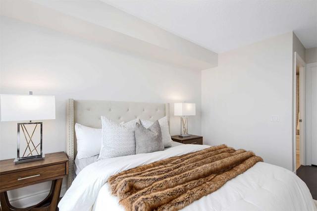 1319 - 80 Harrison Garden Blvd, Condo with 2 bedrooms, 2 bathrooms and 1 parking in Toronto ON | Image 2