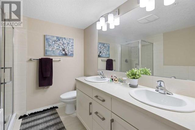 En suite 5 pc bathroom | Image 17