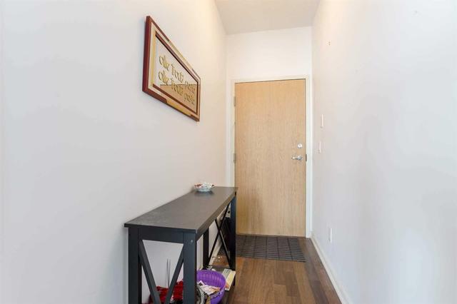 2211 - 38 Joe Shuster Way, Condo with 1 bedrooms, 1 bathrooms and null parking in Toronto ON | Image 5