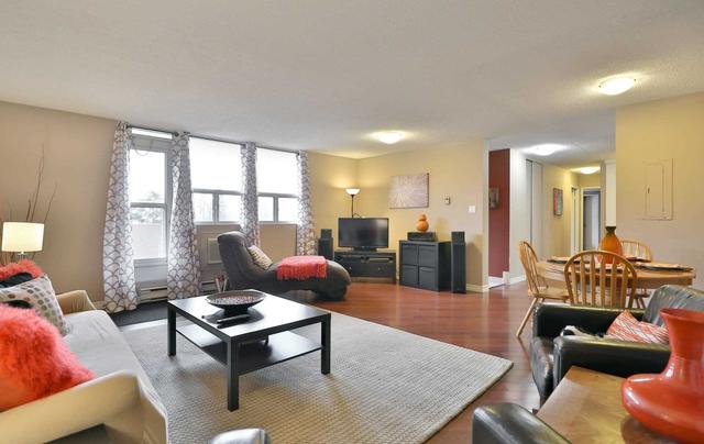 314 - 700 Dynes Rd, Condo with 2 bedrooms, 2 bathrooms and 1 parking in Burlington ON | Image 2