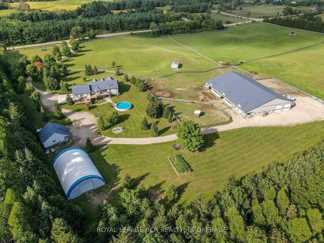 102554 Road 49 Rd, House detached with 2 bedrooms, 4 bathrooms and 12 parking in West Grey ON | Image 32