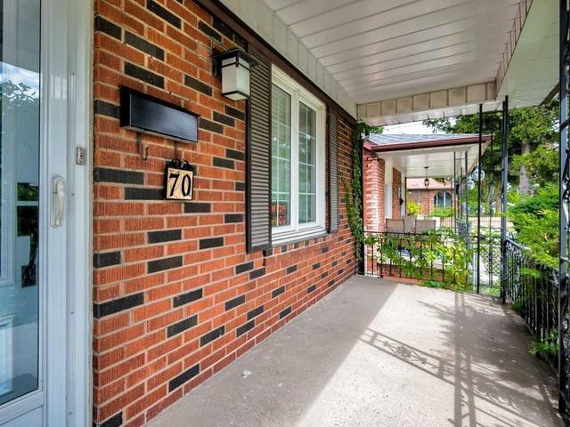 70 Amherst Ave, House detached with 1 bedrooms, 2 bathrooms and 9 parking in Toronto ON | Image 12