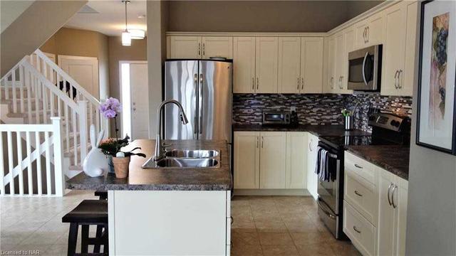 79 Videl Crct, House semidetached with 3 bedrooms, 3 bathrooms and 3 parking in St. Catharines ON | Image 21