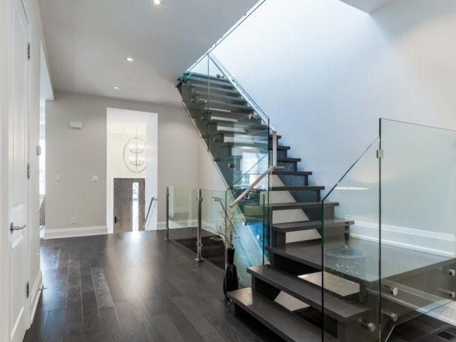 24A Montana Ave, House detached with 4 bedrooms, 5 bathrooms and 4 parking in Toronto ON | Image 9