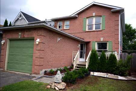 52 Yorkville Dr, House detached with 3 bedrooms, 3 bathrooms and 4 parking in Clarington ON | Image 1