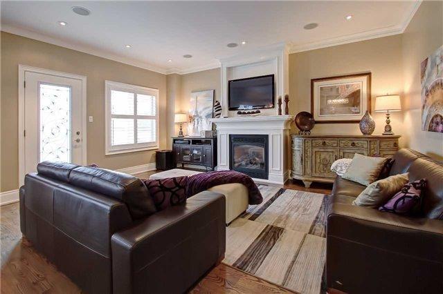 47 Benson Ave, House semidetached with 4 bedrooms, 5 bathrooms and 4 parking in Mississauga ON | Image 6