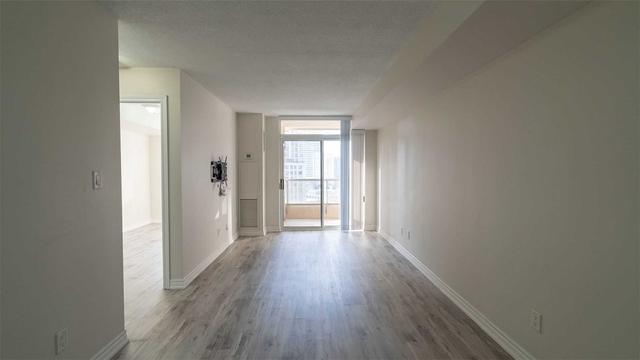 1504 - 3880 Duke Of York Blvd, Condo with 1 bedrooms, 1 bathrooms and 1 parking in Mississauga ON | Image 16