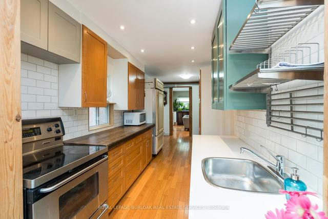 39 Twenty Fourth St, House detached with 3 bedrooms, 1 bathrooms and 1 parking in Toronto ON | Image 7