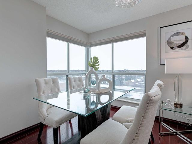 703 - 23 Lorraine Dr, Condo with 3 bedrooms, 2 bathrooms and 1 parking in Toronto ON | Image 5