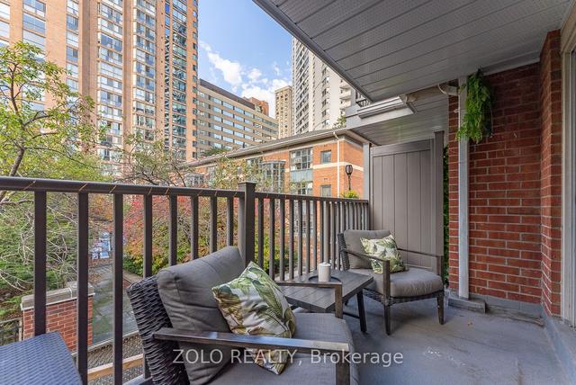 66 St Nicholas St, Townhouse with 2 bedrooms, 2 bathrooms and 1 parking in Toronto ON | Image 17
