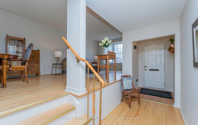 17 Pebblehill Sq, House detached with 3 bedrooms, 2 bathrooms and 4 parking in Toronto ON | Image 35