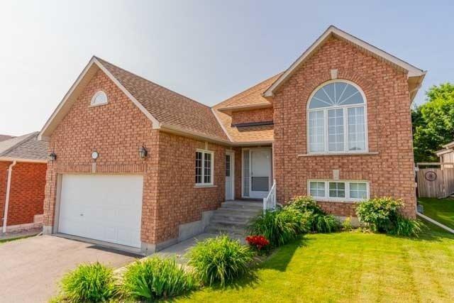 834 Munson Cres, House detached with 4 bedrooms, 2 bathrooms and 4 parking in Cobourg ON | Image 2