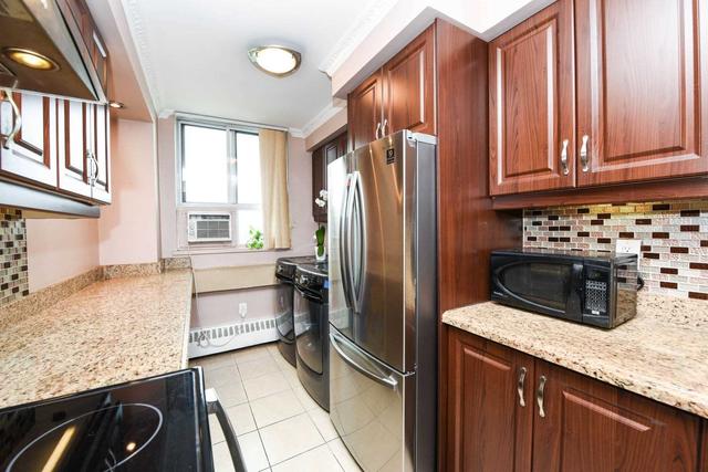 913 - 1625 Bloor St, Condo with 3 bedrooms, 2 bathrooms and 1 parking in Mississauga ON | Image 8