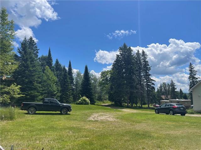 2442 Highway 520, House detached with 4 bedrooms, 2 bathrooms and 10 parking in Magnetawan ON | Image 7
