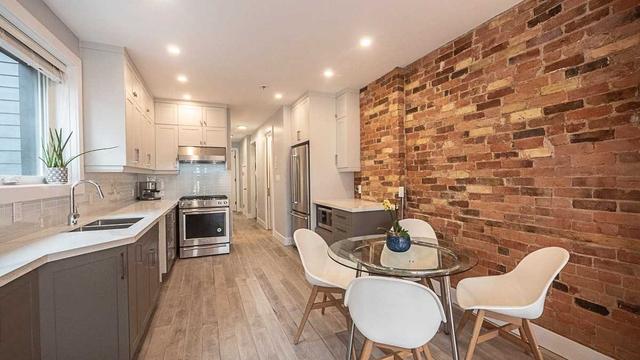 floor 1 - 207 Beatrice St, House detached with 2 bedrooms, 2 bathrooms and 1 parking in Toronto ON | Image 16