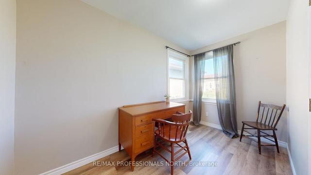 2030 Victoria St, House detached with 3 bedrooms, 2 bathrooms and 9 parking in Innisfil ON | Image 2