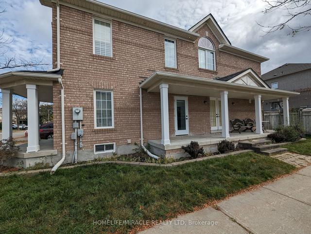 53 Domingo St, House detached with 2 bedrooms, 1 bathrooms and 1 parking in Vaughan ON | Image 1