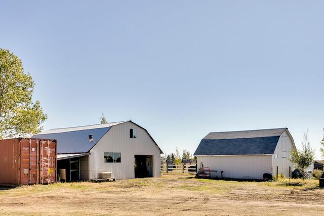 270033 Township Road 234a, House detached with 4 bedrooms, 2 bathrooms and 4 parking in Rocky View County AB | Image 40