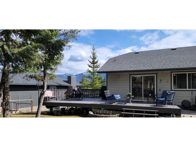 781 Westridge Drive, House detached with 4 bedrooms, 3 bathrooms and 4 parking in Invermere BC | Image 5