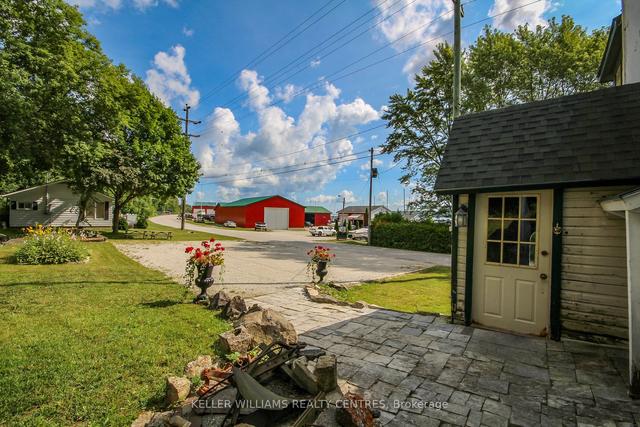 756 Bayview St, House detached with 4 bedrooms, 2 bathrooms and 10 parking in South Bruce Peninsula ON | Image 3