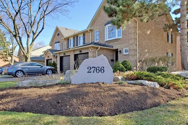 100 - 2766 Folkway Dr, Townhouse with 3 bedrooms, 3 bathrooms and 3 parking in Mississauga ON | Image 1