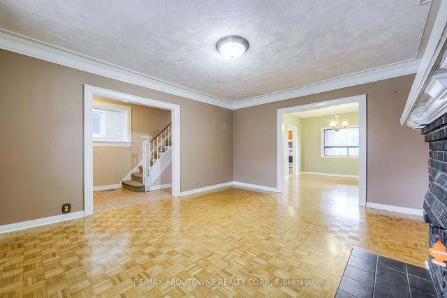 15 Normanna Ave, House detached with 3 bedrooms, 2 bathrooms and 3 parking in Toronto ON | Image 31