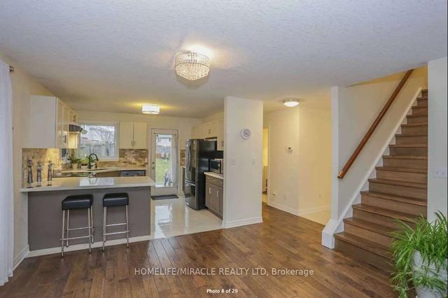 563 Hummingbird Cres, House semidetached with 3 bedrooms, 3 bathrooms and 4 parking in Woodstock ON | Image 28