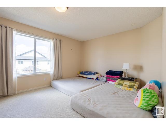 3320 40 Av Nw, House detached with 4 bedrooms, 2 bathrooms and 4 parking in Edmonton AB | Image 29