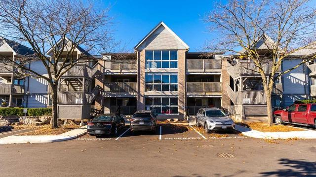 121 - 2040 Cleaver Ave, Condo with 1 bedrooms, 1 bathrooms and 2 parking in Burlington ON | Card Image