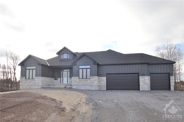 197 Westar Farm Way, House detached with 3 bedrooms, 2 bathrooms and 10 parking in Ottawa ON | Card Image