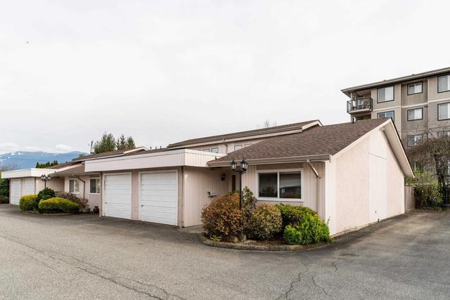 4 - 9493 Broadway Street, House attached with 2 bedrooms, 1 bathrooms and null parking in Chilliwack BC | Image 2