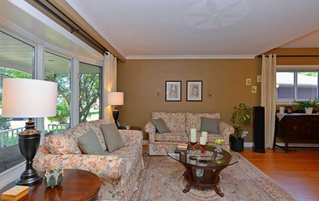 42 Fordover Dr, House detached with 4 bedrooms, 3 bathrooms and 3 parking in Toronto ON | Image 32