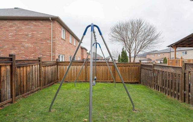 59 D'amato Cres, House semidetached with 3 bedrooms, 4 bathrooms and 2 parking in Vaughan ON | Image 18