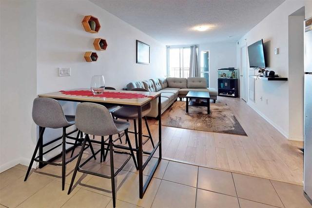 408 - 800 Lawrence Ave W, Condo with 2 bedrooms, 1 bathrooms and 1 parking in Toronto ON | Image 13