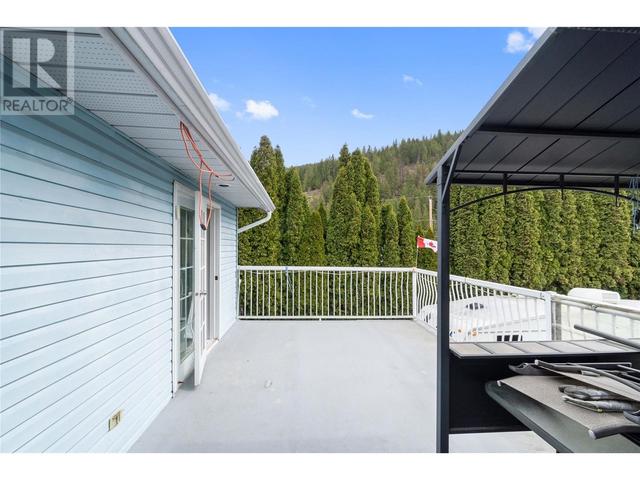 821 Cottonwood Avenue, House detached with 4 bedrooms, 3 bathrooms and 2 parking in Sicamous BC | Image 46