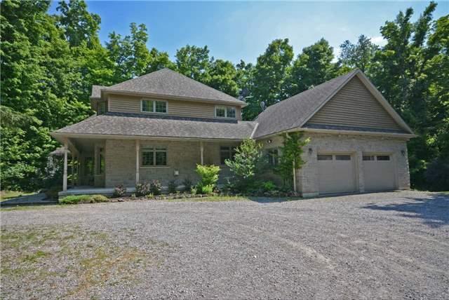 8 Timberrun Crt, House detached with 4 bedrooms, 3 bathrooms and 20 parking in Hamilton ON | Image 2
