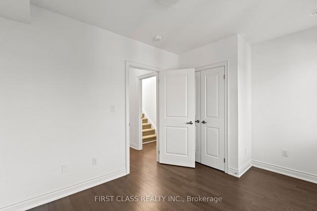17 - 10 Lunar Cres, Townhouse with 3 bedrooms, 3 bathrooms and 2 parking in Mississauga ON | Image 13