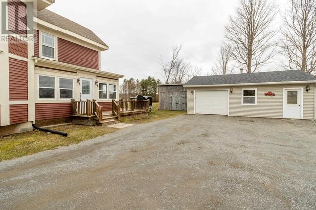 204 Main Street, House detached with 3 bedrooms, 1 bathrooms and null parking in Berwick NS | Image 2